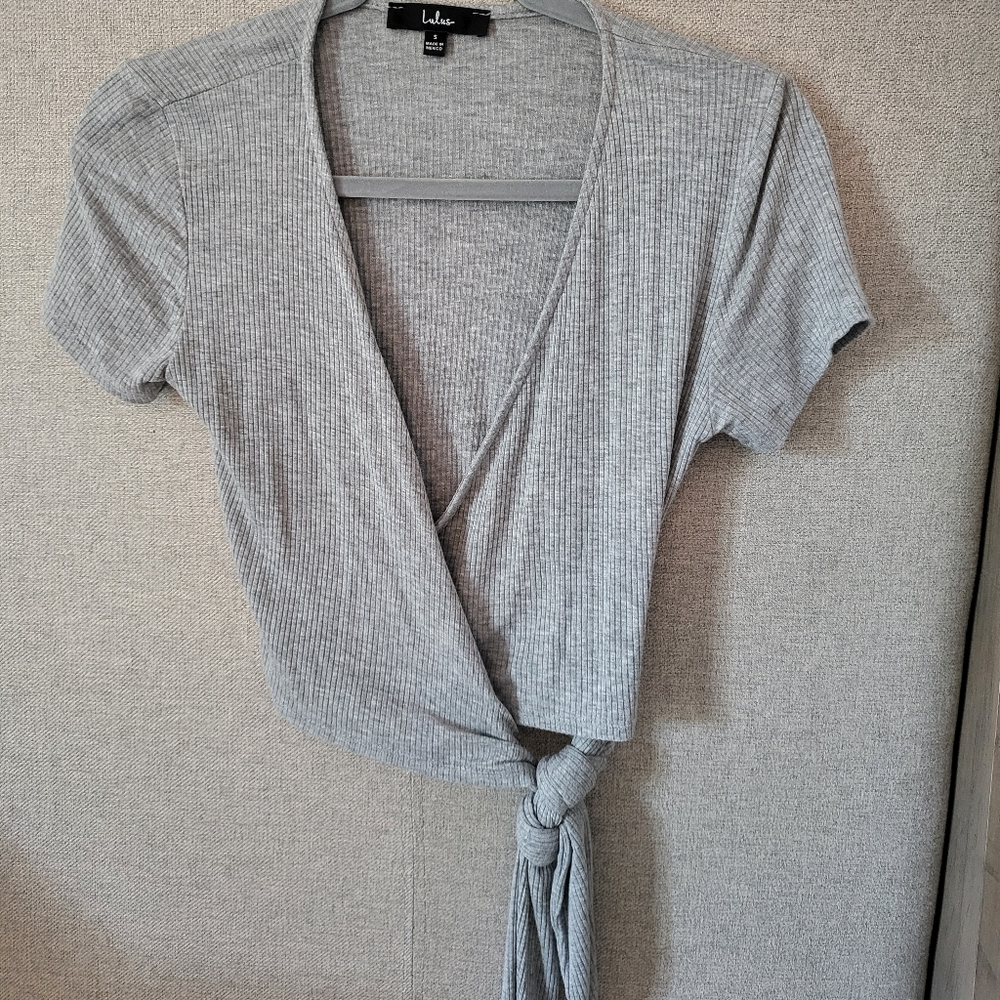 Lulus Heather grey ribbed wrap top